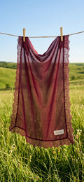 Voile bordeaux avec bordure en dentelle